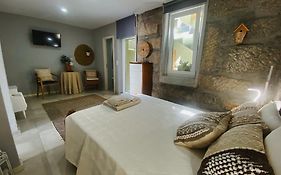 En-Suite Bedroom And Garage In Porto City Center